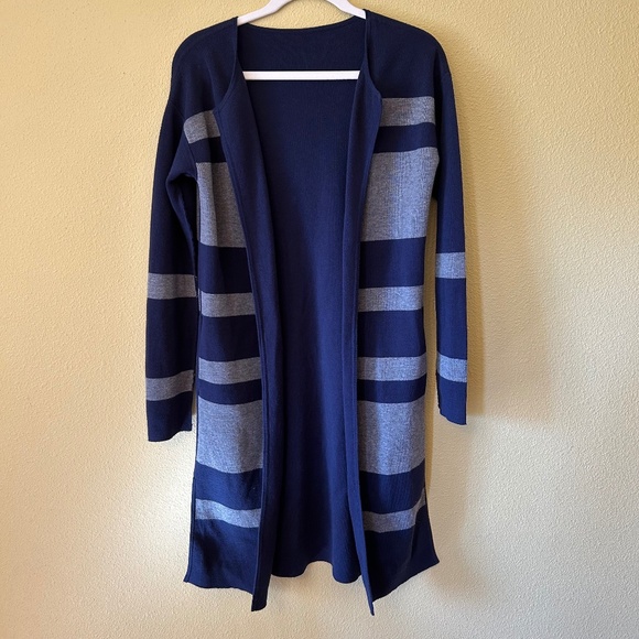 Athleta Sweaters - Athleta Reversible Sweater Coat/Cardigan Navy Blue Grey Pockets XS